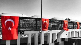 Vodafone Arena Türk bayraklarıyla donatıldı!