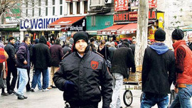 Vatandaş Nimet Abla'ya hücum etti!