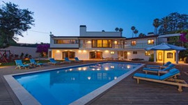 Ünlü aktör Bruce Willis'in 10.000 metrekarelik muhteşem evi