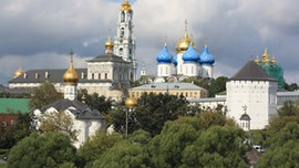 Kiliseye olan borcunu dua ederek ödeyecek