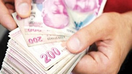 1.5 saate ATM'yi boşalttılar