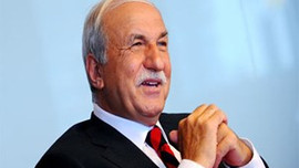 Hüsnü Özyeğin Rusya'daki bankasını satışa çıkardı