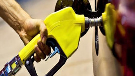Benzine iki günde toplam 15 kuruş zam!