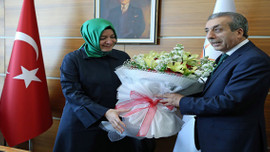 Müezzinoğlu görevi Özdağ'dan devraldı