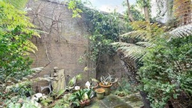Londra'nın gizemli evi satışa çıktı