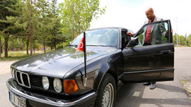 Bir dönemin en ünlüsü Özal'ın arabası satılıyor