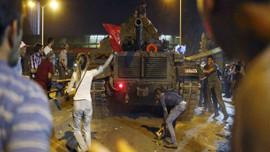 Sivil şehit yakınlarına ve gazilere 1.704 lira maaş