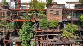 Şehrin göbeğinde nefes alan apartman!