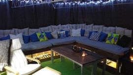 Evinin ortasından sinema salonuna iniliyor