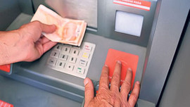 Emekliye müjde! Zamlı maaşlar hesapta