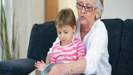 Toruna bakan büyükanneye maaş için günler kaldı