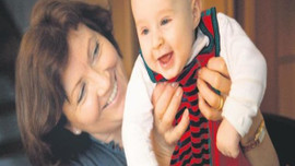 Torununa bakan büyükanneye büyük destek! Bin 555 lira maaş!