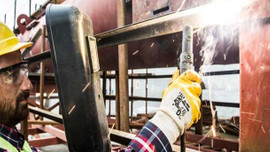 Belgesiz işçi çalıştırana ceza! İşte belge gerektiren o meslekler