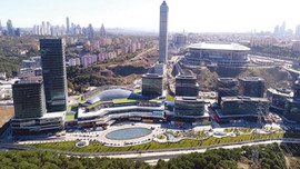 En ‘havalı’ AVM kapılarını açtı!