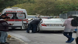 GÜNCELLEME 2 - Kadıköy'de bir kadın aracında...