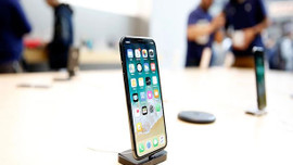 Her iki kişiden biri telefonuyla uyuyor