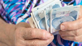 Büyükanne maaşına büyük ilgi! 2 günde rekor başvuru!