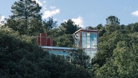 Bu evin duvarları yok! İşte cam evler