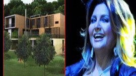 Sibel Can Türkan Şoray'a komşu oldu