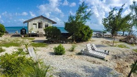 Kredi borcu için adasını satıyor