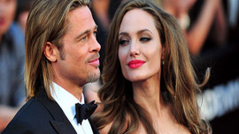 Angelina Jolie ve Brad Pitt şatolarını satmaktan vazgeçti