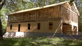 İnternetten izlediği video ile kendi evini yaptı!