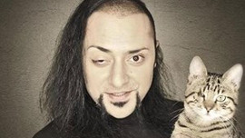 Hayko Cepkin trafikten bıktı! Kuşadası'na taşındı