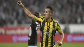 Van Persie 90 dakikada bir ev alıyor!