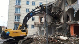 Büyükçekmece'de dönüşüm için ilk kazma vuruldu