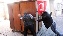 Türkiye onları ''gardıropta yaşayan aile'' olarak tanıdı! Şimdi evleri var!