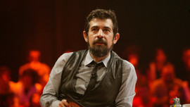 Bağ bahçe Okan Bayülgen'e kaldı!