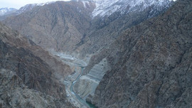 Yusufeli Barajı'nda profesyonel dağcılar çalışıyor!