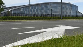 1.1 milyar Euro'luk yeni karargah!