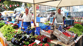 Fiyatlar halde düştü pazarda aynı!