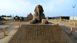 Dünya harikaları kumla hayat buldu!