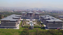 Külliye karşısına '15 Temmuz Anıtı'