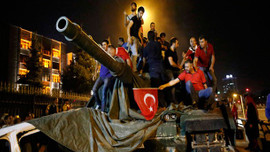 Halkın zaferi 1 yaşında!