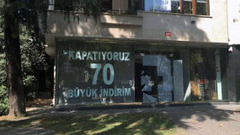 Esnaflar bir bir kepenk indirdi! Caddeler boş kaldı