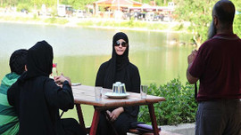 Türk dizisi izleyen geliyor