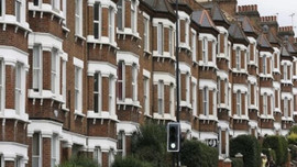 İngiltere'de konut fiyatları sert düştü!