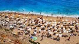 1.5 milyon kişi tatil yapacak