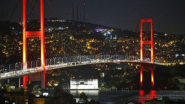 Şehitler Köprüsü'ndeki çalışmalar sona eriyor