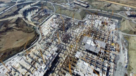 Dünyanın en büyüğünde 466 yabancı çalışıyor