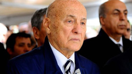 Ünlü iş adamı hayatını kaybetti