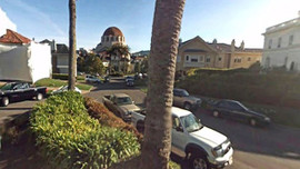 10 yıl önce ev alamadıkları sokağı satın aldılar!