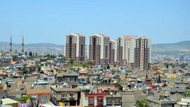 ''6 milyon kişi boş konut projelerine yerleştirilsin''