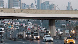 Köprü ve otoyollardan 8 ayda rekor gelir