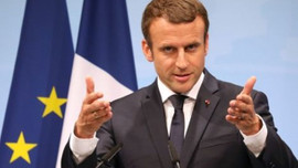 Macron'dan ev sahiplerine kiraları indirin çağrısı!