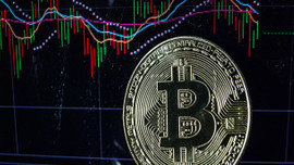 Bitcoin son bir yıldır ilk kez 5 bin doların altına geriledi