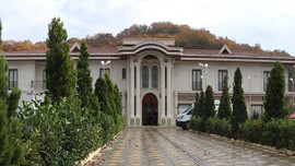 Cinayet için aranan villa kaçak çıktı